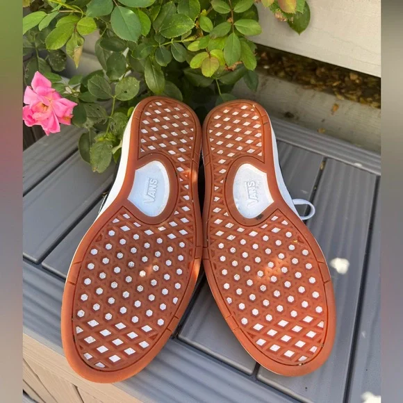 Vans Leather Sneakers with Gum Sole - Picture 7 of 9